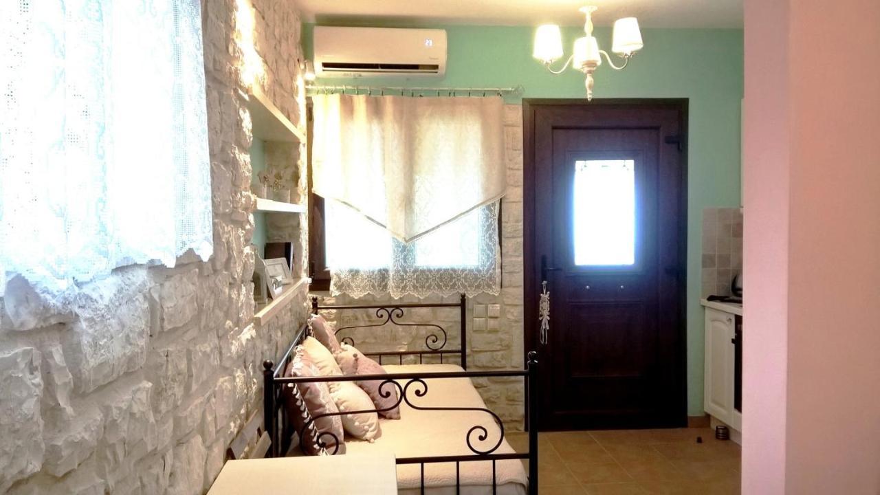 Stone Studio In Nature With View To Corfu Town! Evropouloi المظهر الخارجي الصورة